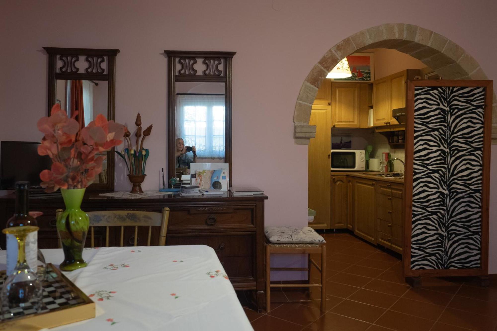 Private Art 50m From Sea Holiday home